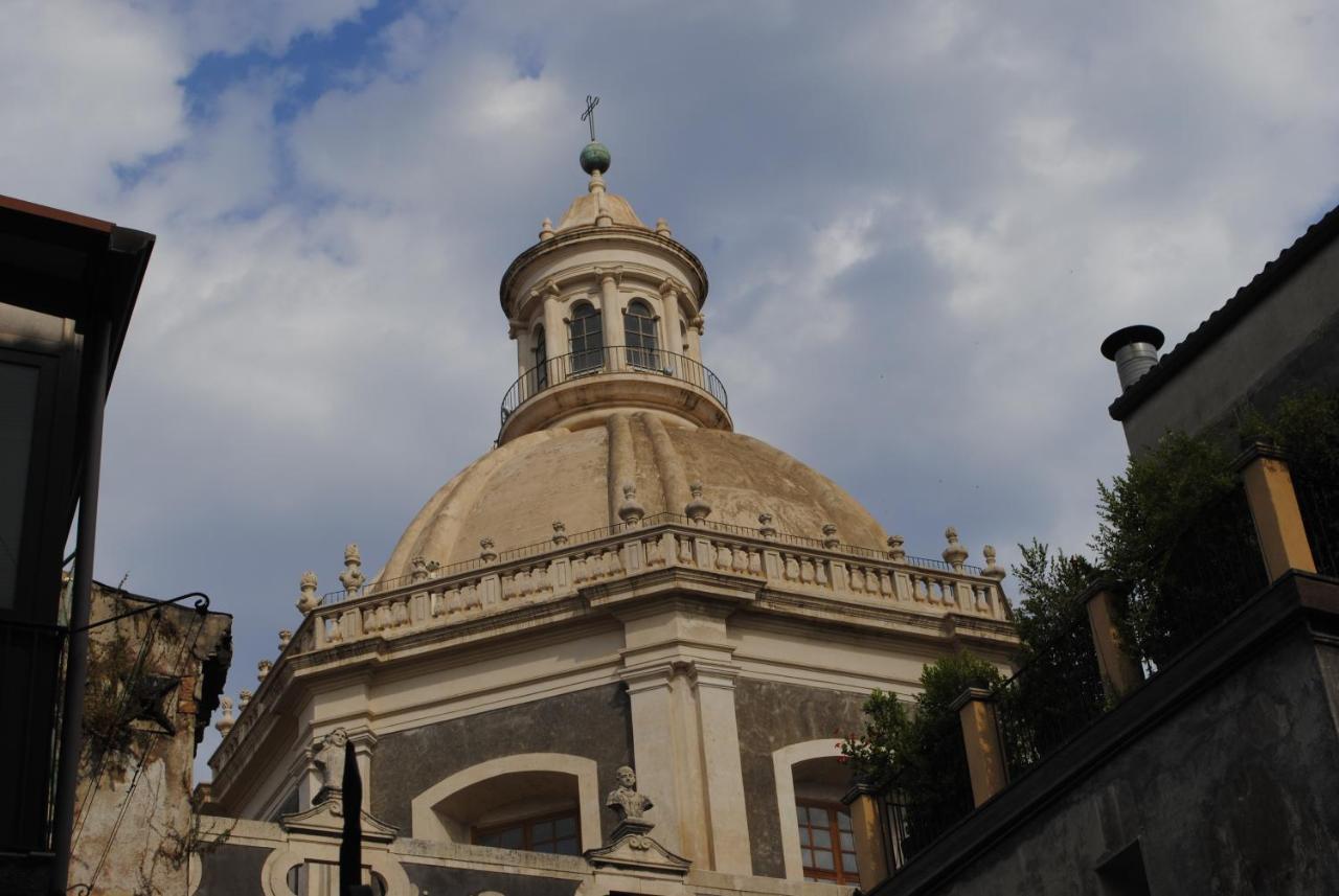 B&B Palazzo Sant'Alfano Катанія Екстер'єр фото