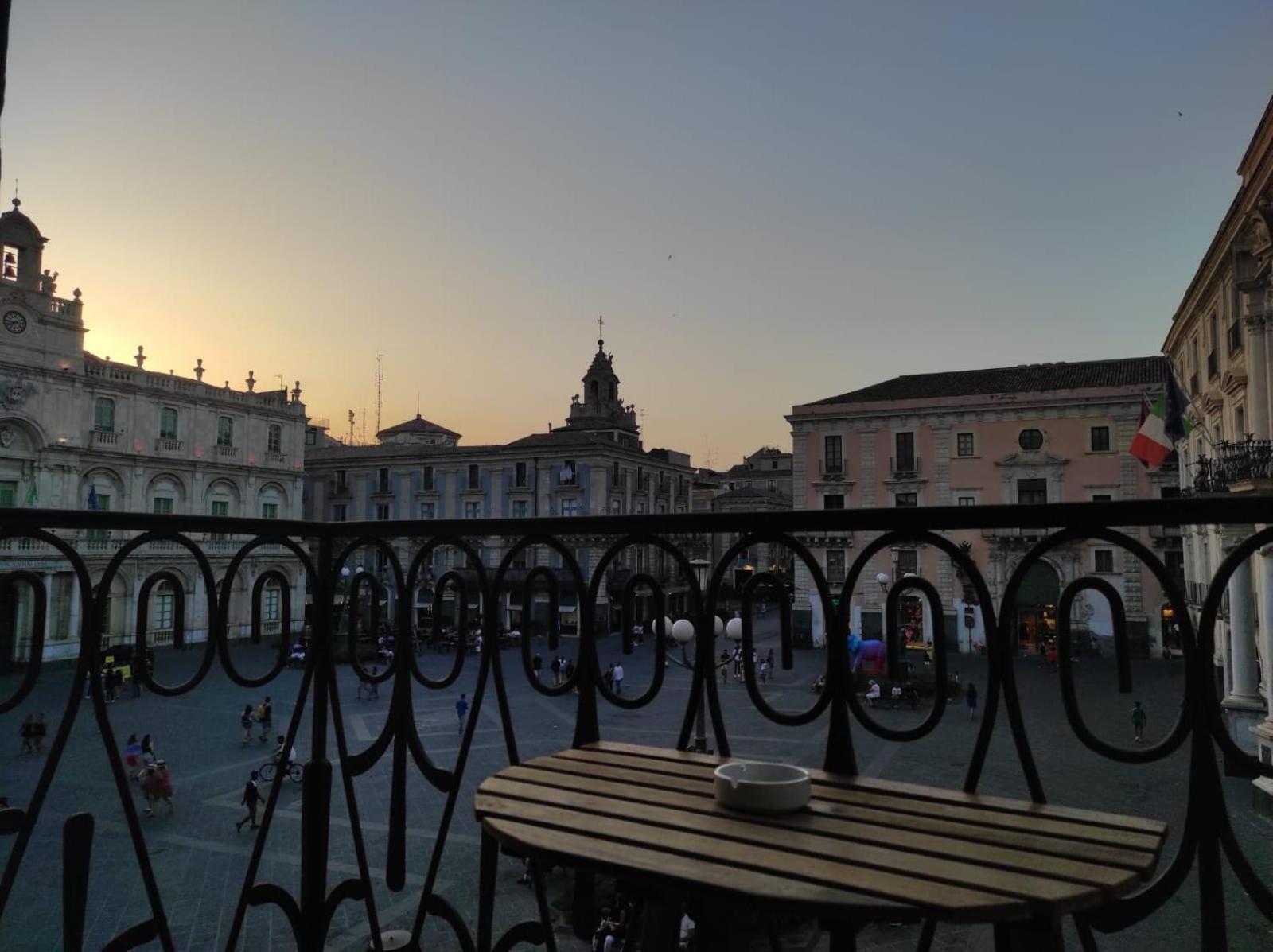 B&B Palazzo Sant'Alfano Катанія Екстер'єр фото