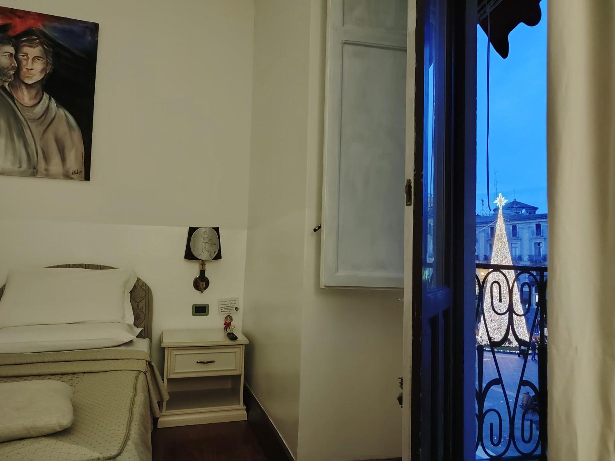 B&B Palazzo Sant'Alfano Катанія Екстер'єр фото
